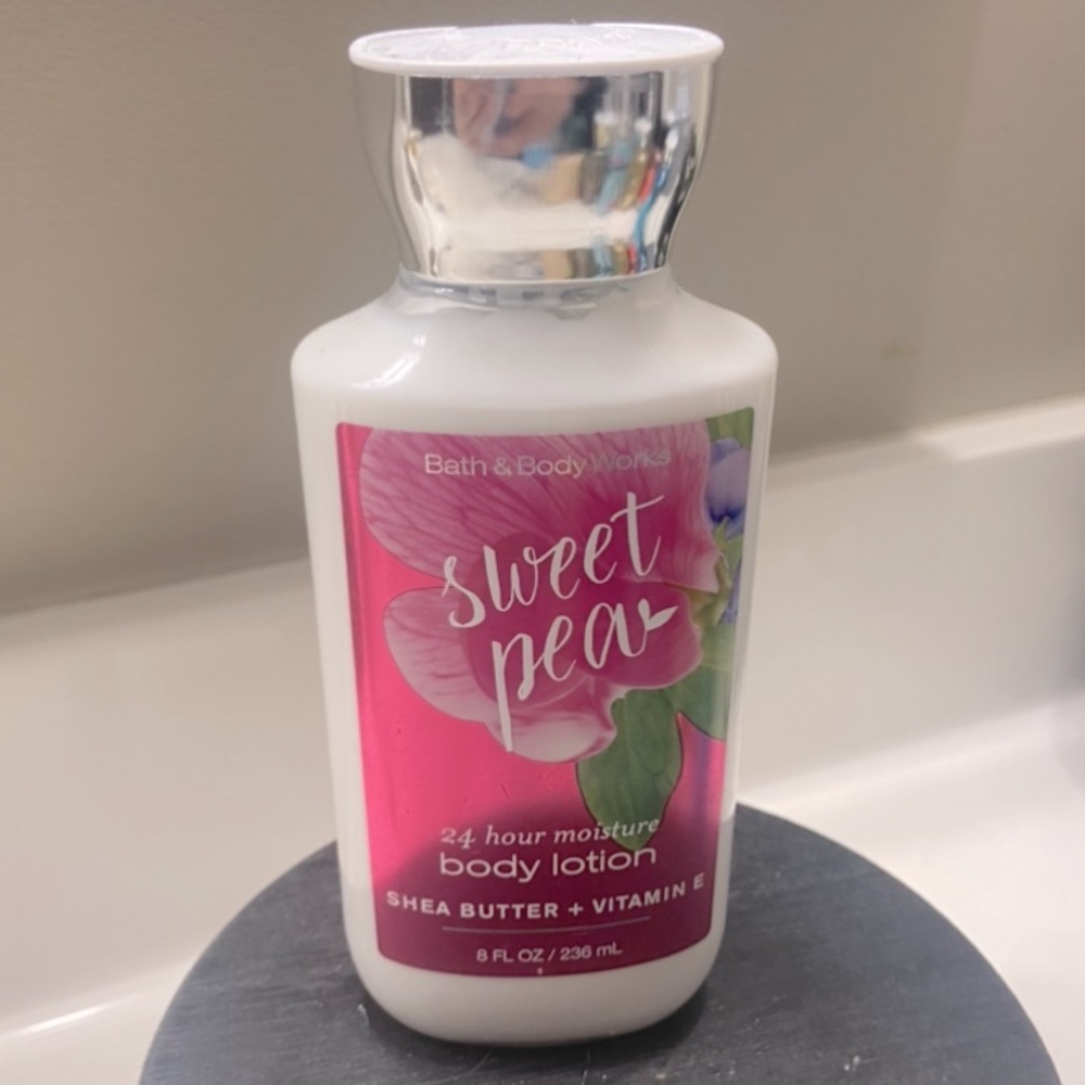 Bath and Body Works Sweet Pea Body Lotion